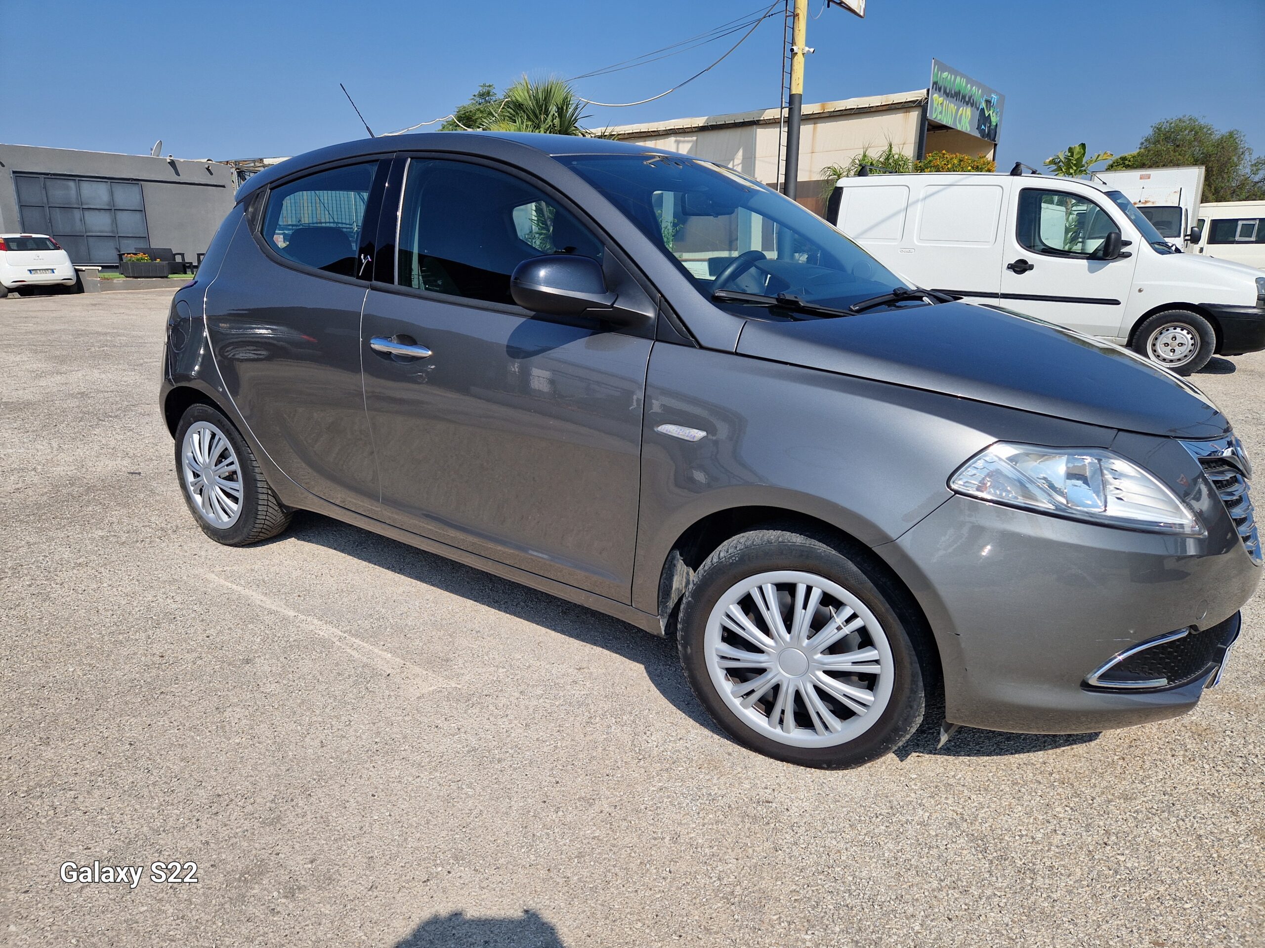 Lancia Ypsilon 1.3 mjt 16v 95cv s&s Gold