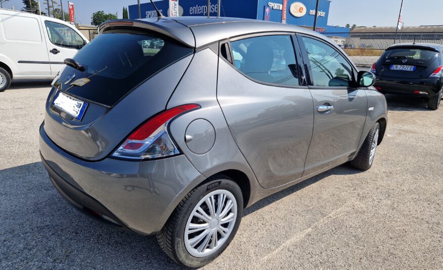 Lancia Ypsilon 1.3 mjt 16v 95cv s&s Gold