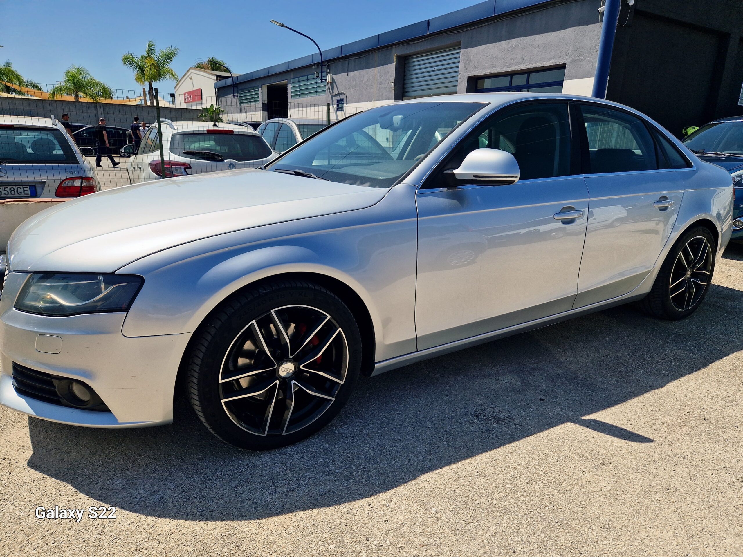 A4 Avant 2.0 tdi S-LINE