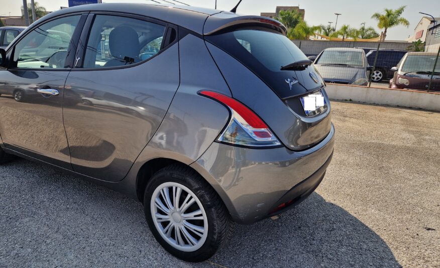 Lancia Ypsilon 1.3 mjt 16v 95cv s&s Gold