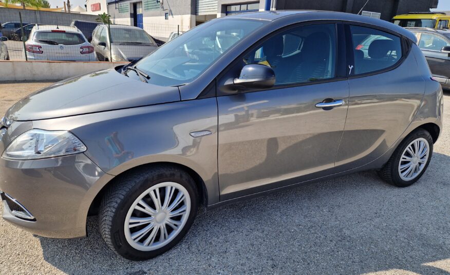 Lancia Ypsilon 1.3 mjt 16v 95cv s&s Gold