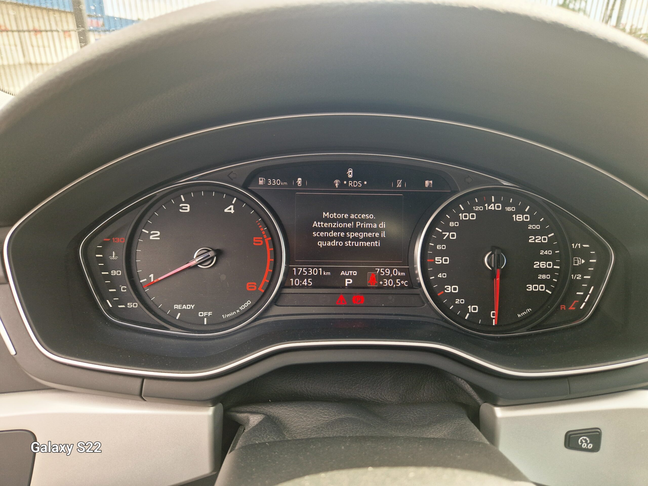 AUDI A4 AVANT 35 TDI S TRONIC