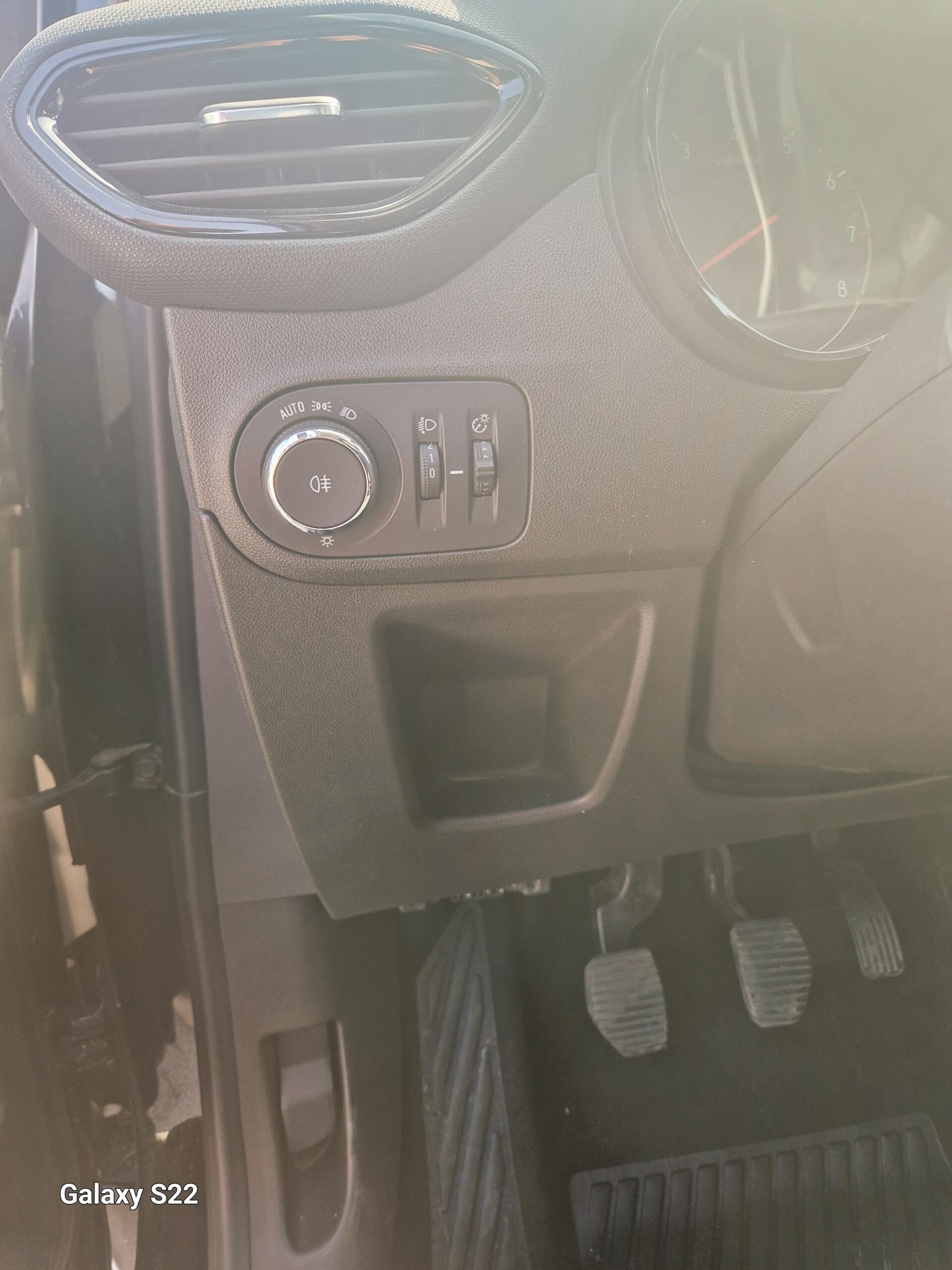 CROSSLAND 1.2 83cv BLITIZ Edition MT5