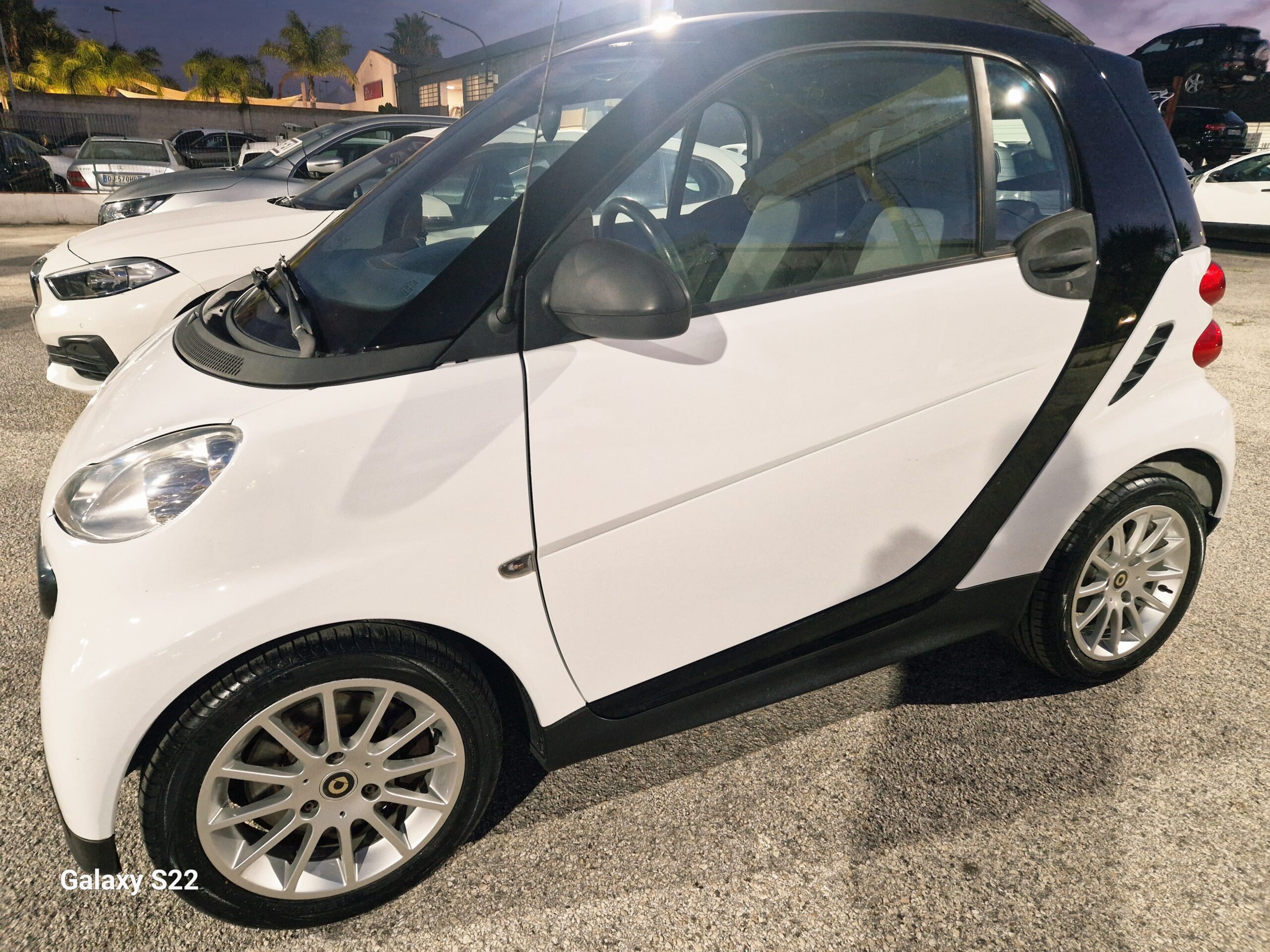 SMART fortwo 1000 45 kW MHD coupé