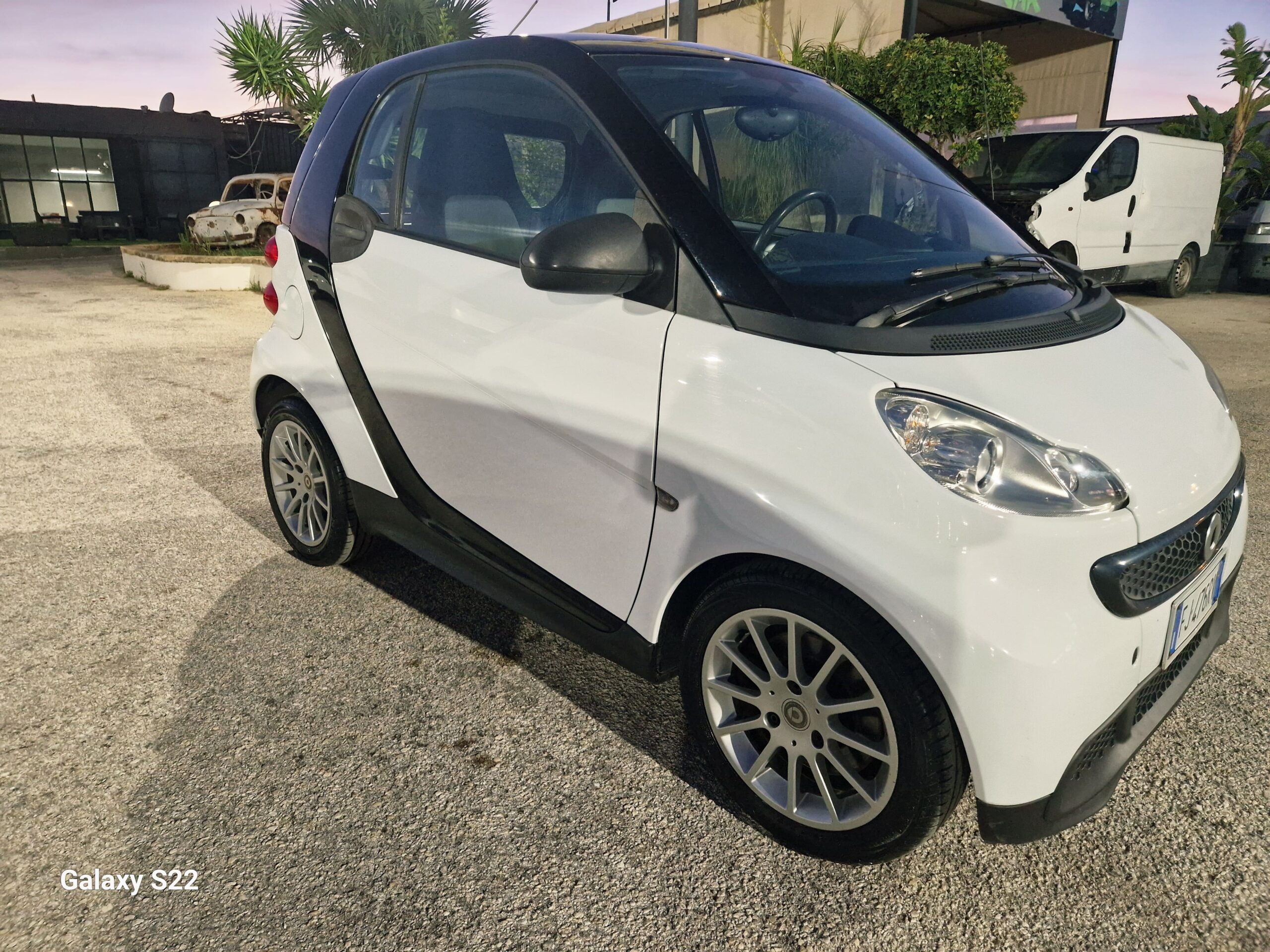 SMART fortwo 1000 45 kW MHD coupé